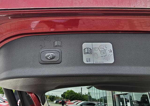 Ford Kuga - Kolor Czerwony, zdjęcie 10