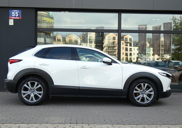 Mazda CX-30 - Kolor Snowflake White Pearl, zdjęcie 3