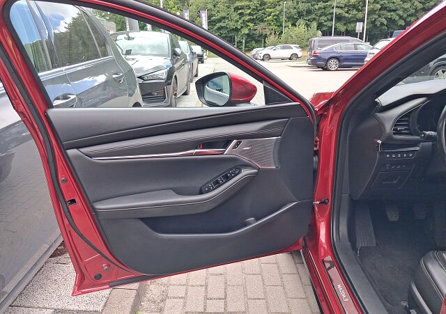 Mazda 3 - Kolor Soul Red Crystal, zdjęcie 13