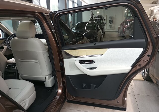 Mazda CX-80 - Kolor Melting Copper, zdjęcie 12