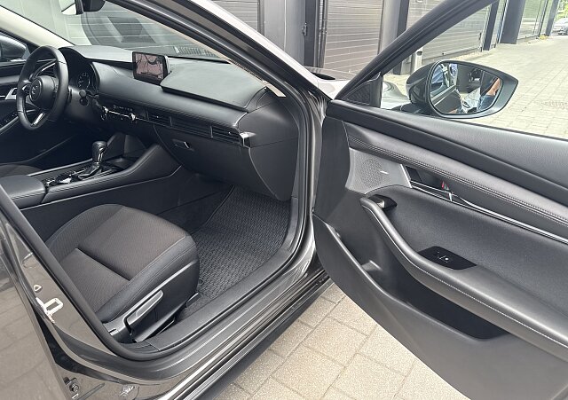 Mazda 3 - Kolor Machine Gray, zdjęcie 23