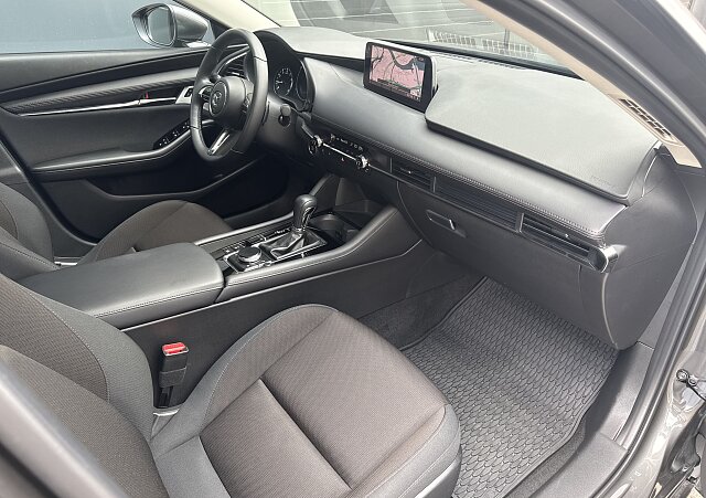 Mazda 3 - Kolor Machine Gray, zdjęcie 24