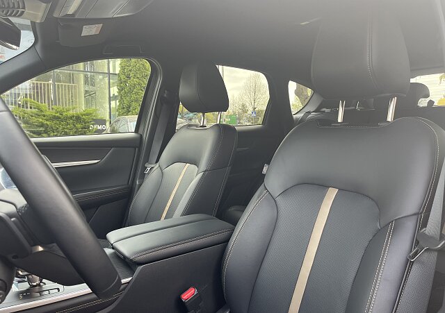 Mazda CX-60 - Kolor Platinum Quartz, zdjęcie 11