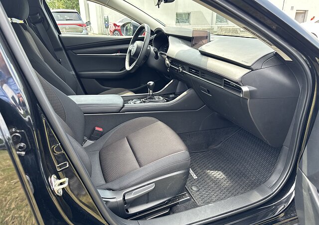 Mazda 3 - Kolor Jet Black, zdjęcie 22