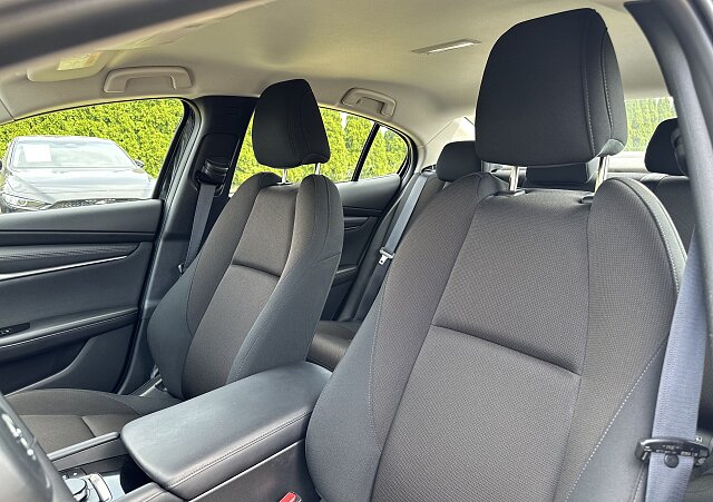 Mazda 3 - Kolor Jet Black, zdjęcie 20