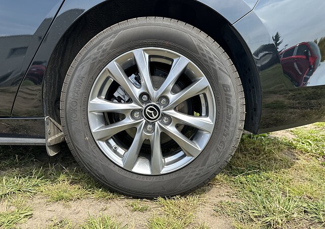 Mazda 3 - Kolor Jet Black, zdjęcie 24