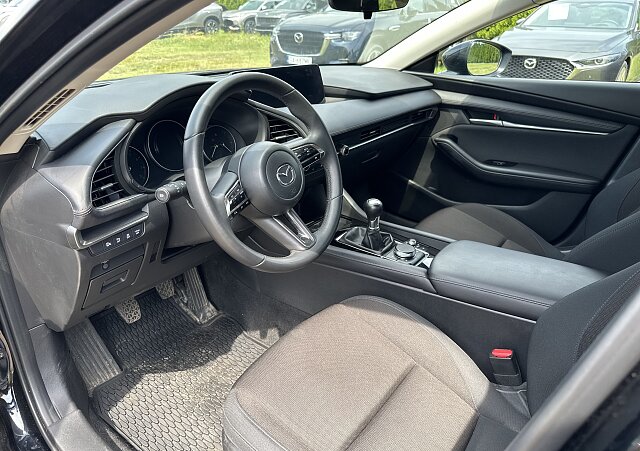 Mazda 3 - Kolor Jet Black, zdjęcie 11