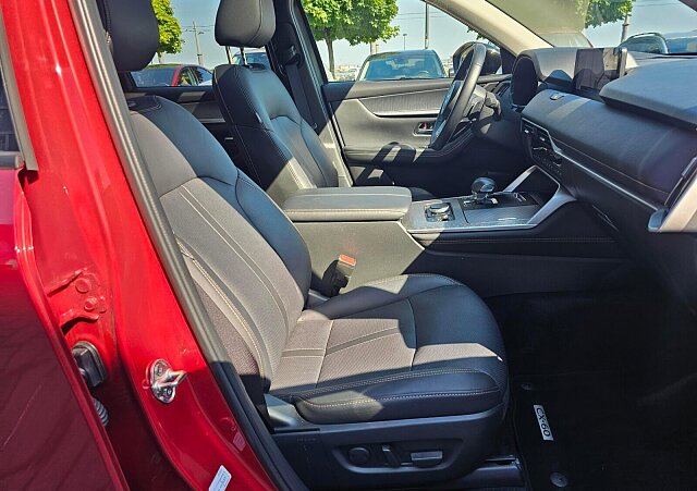 Mazda CX-60 - Kolor Czerwony, zdjęcie 17