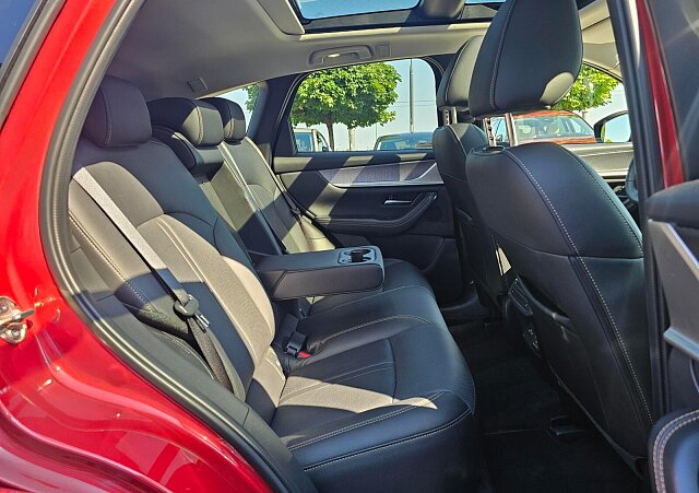 Mazda CX-60 - Kolor Czerwony, zdjęcie 18