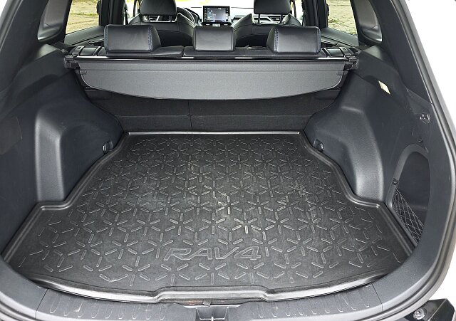 Toyota RAV4 - Kolor Biały, zdjęcie 28