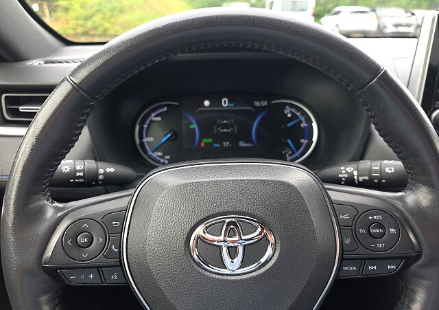 Toyota RAV4 - Kolor Biały, zdjęcie 9