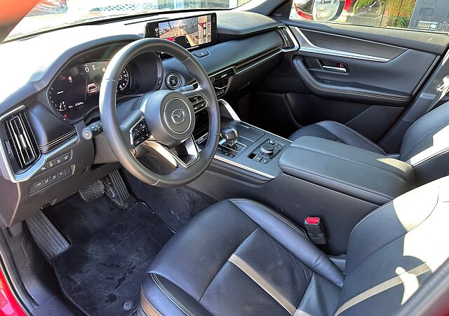 Mazda CX-60 - Kolor Czerwony, zdjęcie 12