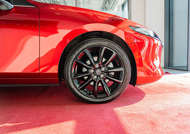 Mazda 3 - Kolor Soul Red Crystal, zdjęcie 5