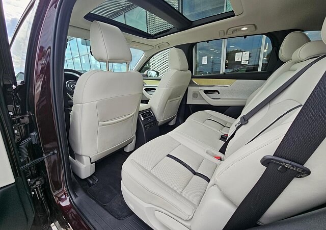 Mazda CX-80 - Kolor Bordowy, zdjęcie 23