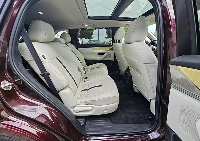 Mazda CX-80 - Kolor Bordowy, zdjęcie 19