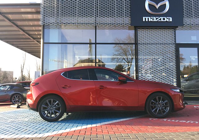 Mazda 3 - Kolor Soul Red Crystal, zdjęcie 6
