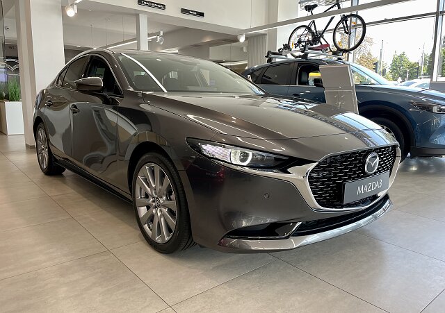 Mazda 3 - Kolor Machine Gray, zdjęcie 1