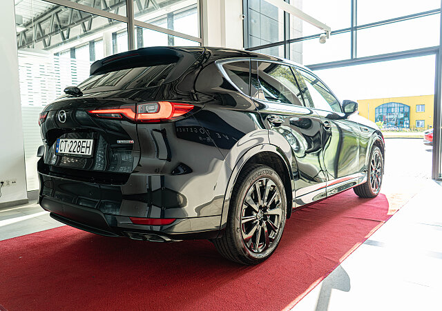 Mazda CX-60 - Kolor Jet Black, zdjęcie 4