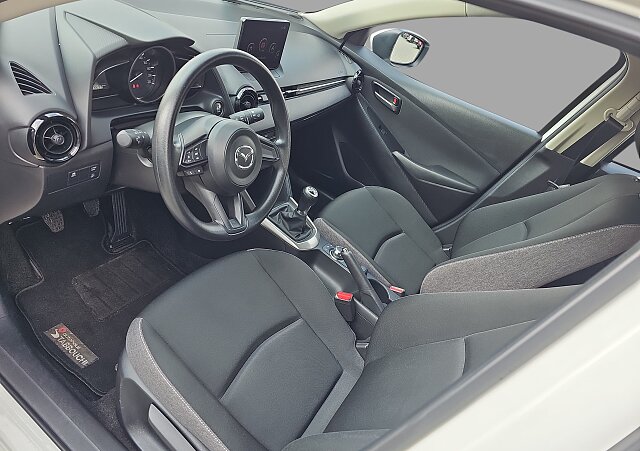 Mazda 2 - Kolor Arctic White, zdjęcie 18