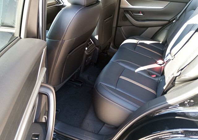 Mazda CX-60 - Kolor Jet Black, zdjęcie 10