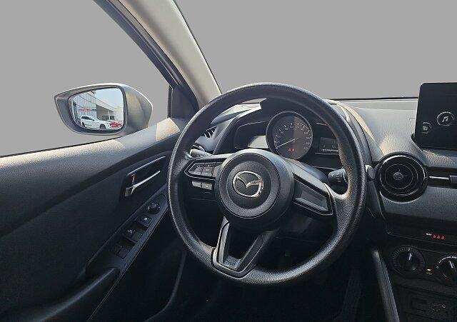 Mazda 2 - Kolor Arctic White, zdjęcie 16