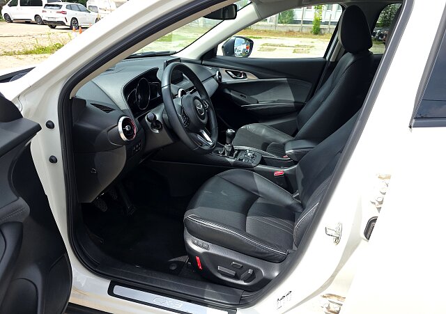 Mazda CX-3 - Kolor Biały, zdjęcie 4