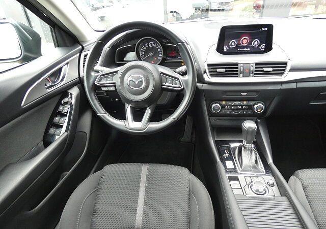 Mazda 3 - Kolor Jet Black, zdjęcie 10