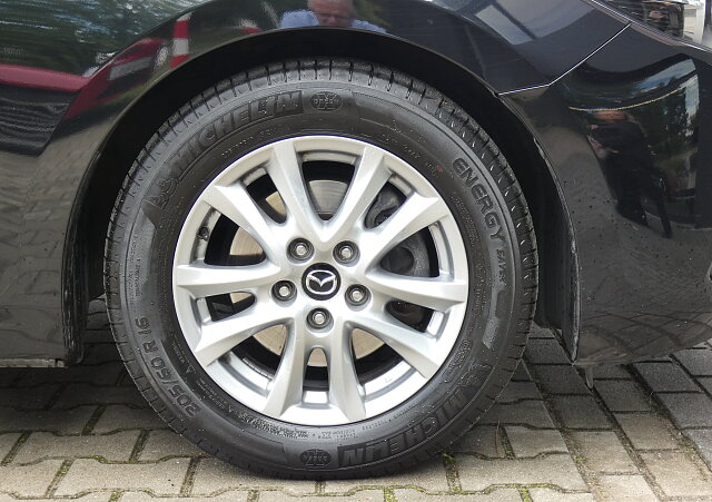 Mazda 3 - Kolor Jet Black, zdjęcie 8