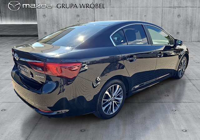 Toyota Avensis - Kolor Czarny, zdjęcie 4