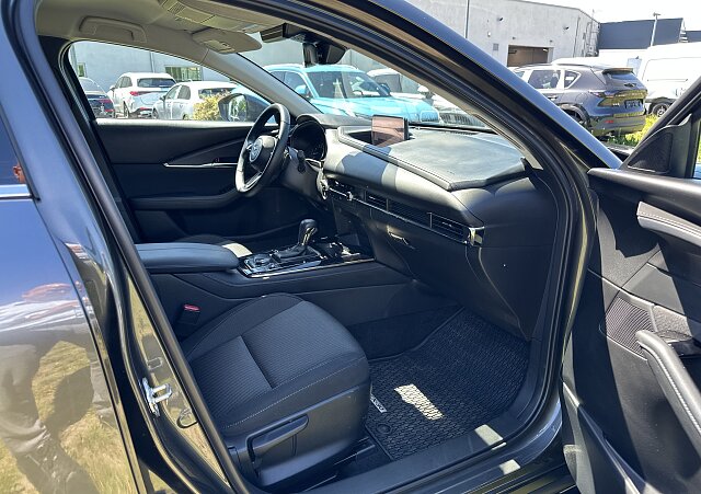 Mazda CX-30 - Kolor Machine Gray, zdjęcie 24
