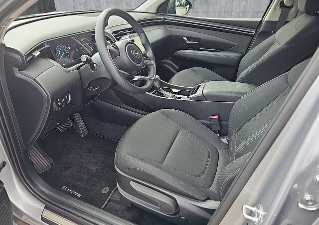 Hyundai Tucson - Kolor Srebrny, zdjęcie 9