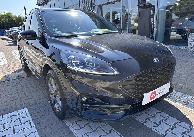 Ford Kuga - Kolor Czarny, zdjęcie 3