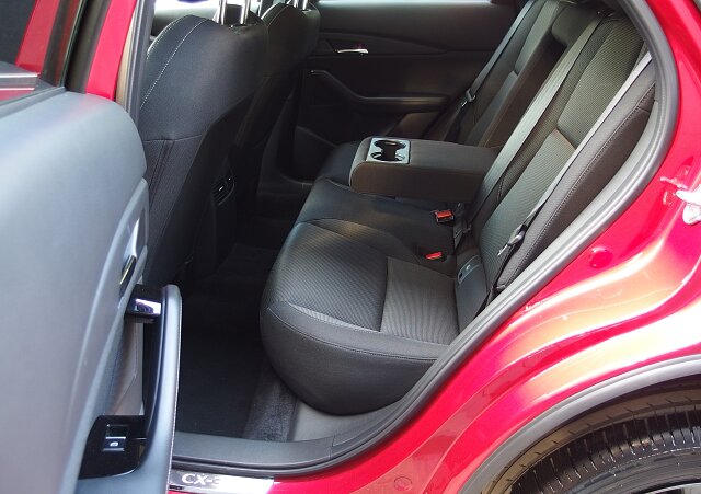Mazda CX-30 - Kolor Soul Red Crystal, zdjęcie 11