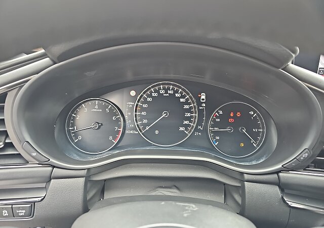 Mazda 3 - Kolor Machine Gray, zdjęcie 9