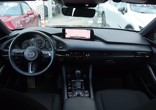 Mazda 3 - Kolor Jet Black, zdjęcie 12