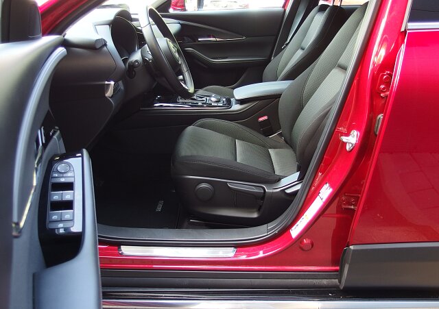 Mazda CX-30 - Kolor Soul Red Crystal, zdjęcie 10