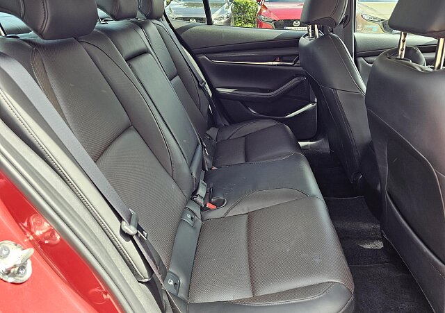 Mazda 3 - Kolor Czerwony, zdjęcie 14