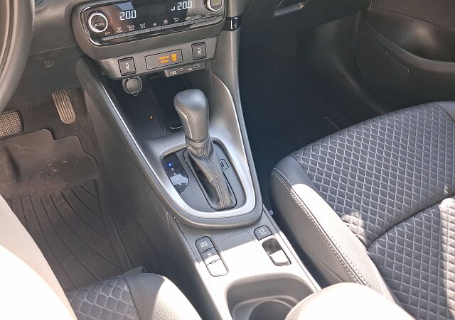 Mazda 2 Hybrid - Kolor Lead Grey, zdjęcie 7