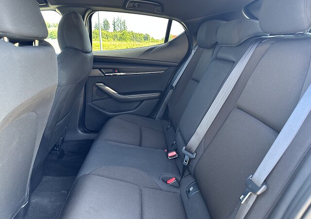 Mazda 3 - Kolor Polymetal Gray, zdjęcie 22