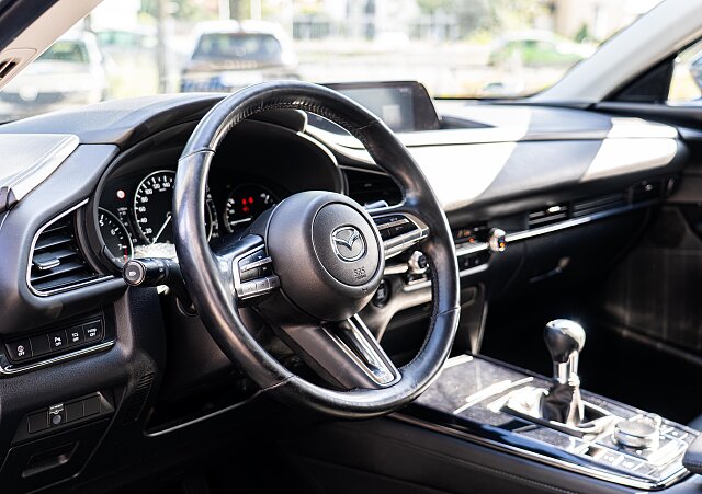 Mazda CX-30 - Kolor Machine Gray, zdjęcie 6