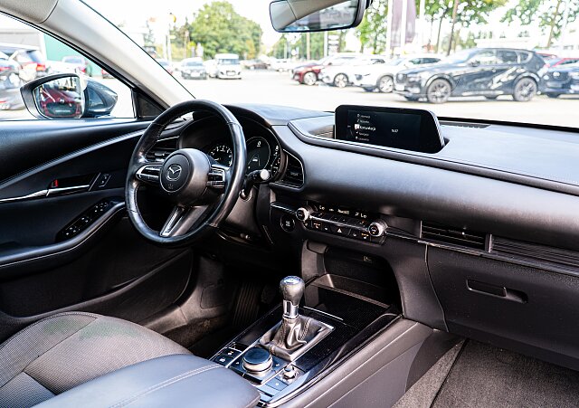 Mazda CX-30 - Kolor Machine Gray, zdjęcie 7