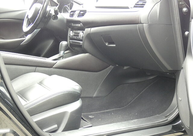 Mazda 6 - Kolor Jet Black, zdjęcie 13