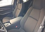 Mazda 3 - Kolor Snowflake White Pearl, zdjęcie 10