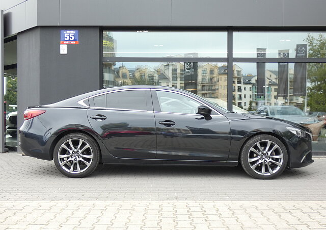 Mazda 6 - Kolor Jet Black, zdjęcie 2