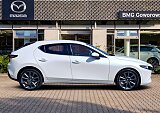 Mazda 3 - Kolor Snowflake White Pearl, zdjęcie 6