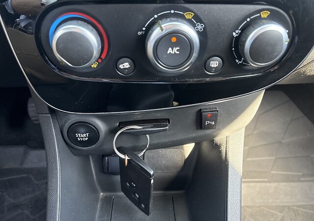 Renault Clio - Kolor Szary, zdjęcie 20