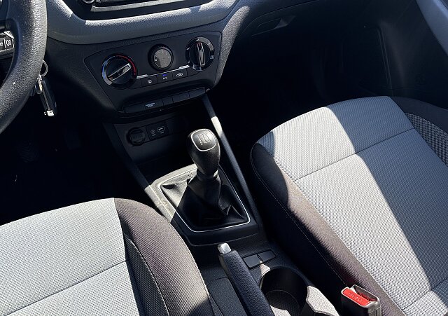 Hyundai i20 - Kolor Szary, zdjęcie 19