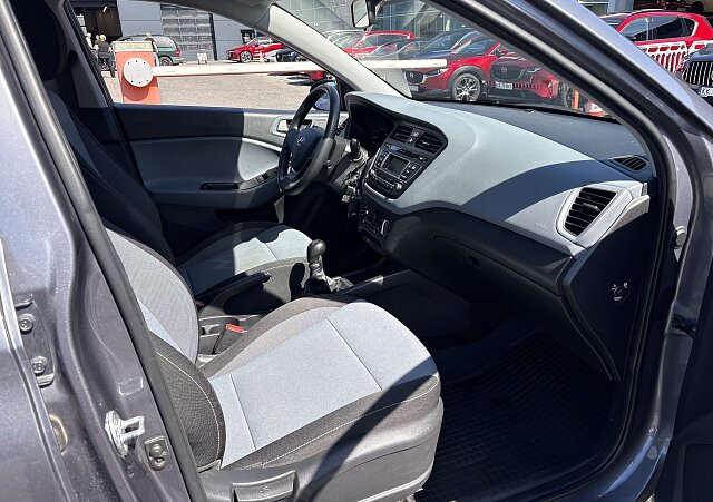 Hyundai i20 - Kolor Szary, zdjęcie 7