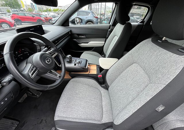 Mazda MX-30 - Kolor Ceramic Metalic, zdjęcie 13