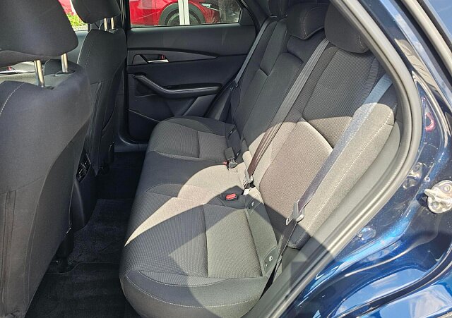 Mazda CX-30 - Kolor Deep Crystal Blue, zdjęcie 26